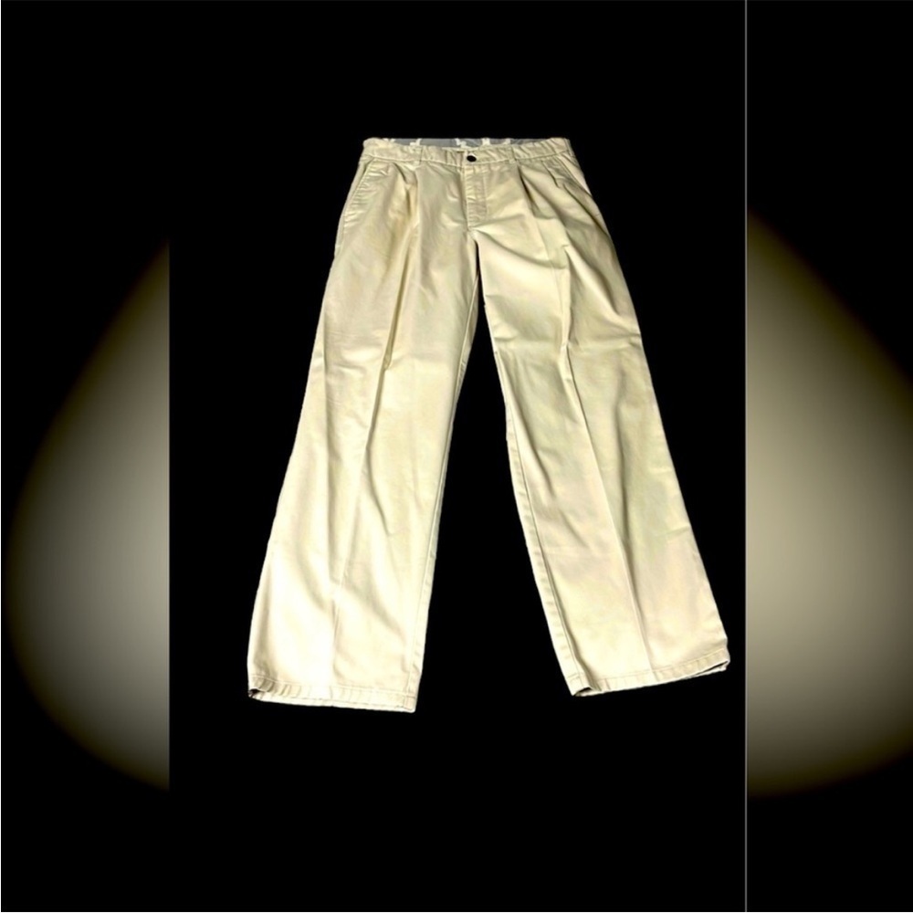 Size 34x31 St John’s Bay pleaded khaki pants